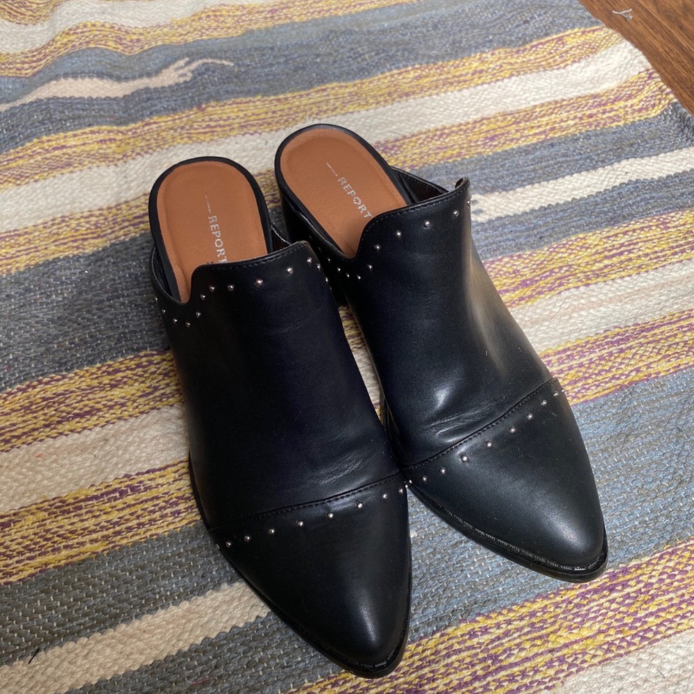 REPORT Black Leather MULE